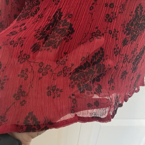 Sundance Shirt‎ Women Small Red Black Elodie Floral Popover Crinkle Whimsigoth - Picture 4 of 12